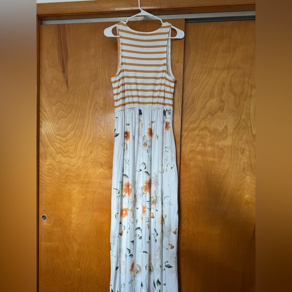 SIMPLEE floral maxi dress - Picture 9 of 15